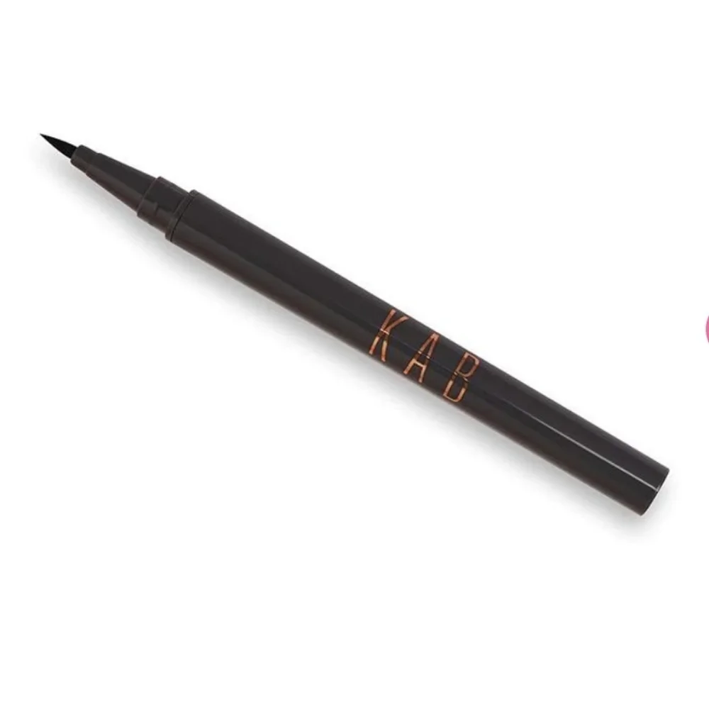 KAB felt tip eyeliner in matte black